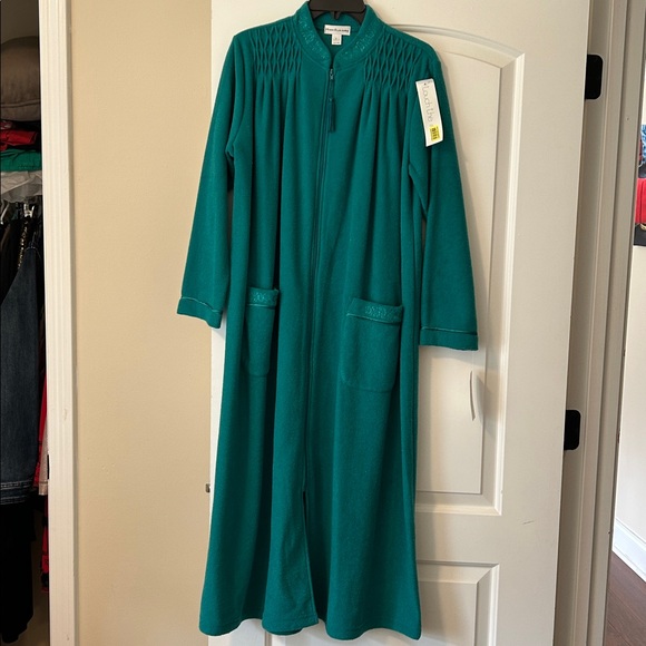 4 Vintage Robes Bundle - Picture 13 of 16